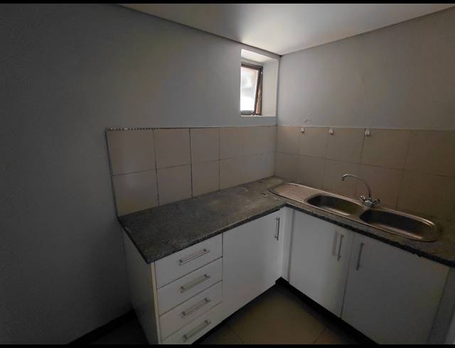 1,839M² OFFICE TO LET IN RANDJESPARK